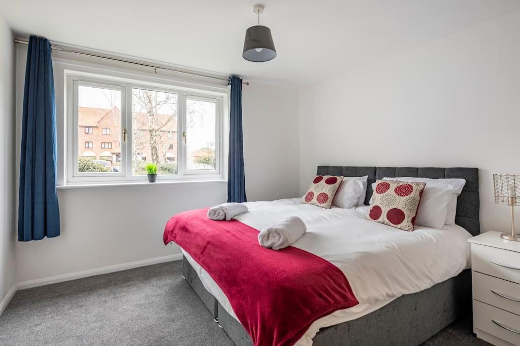 Two Bedroom Flat Near Colchester Hospital With Free Parking And Internet Mile End Экстерьер фото